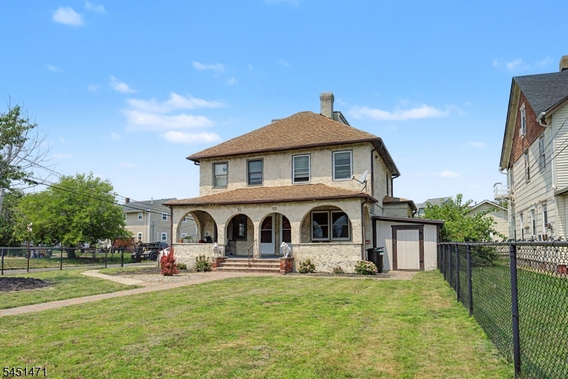 main property photo 4