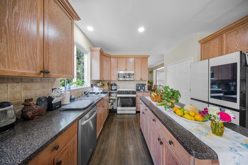 main property photo 18