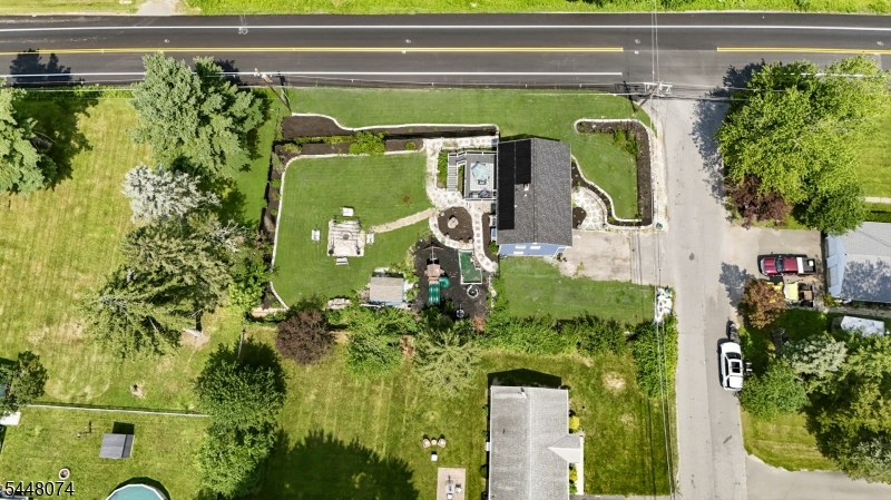 main property photo 35
