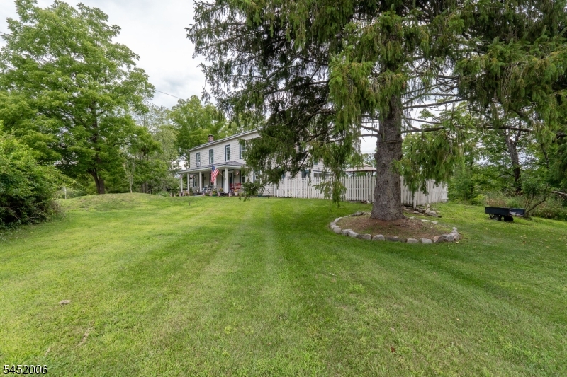 main property photo 3