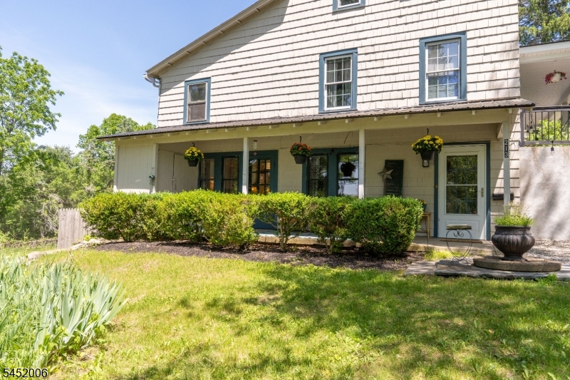 main property photo 37