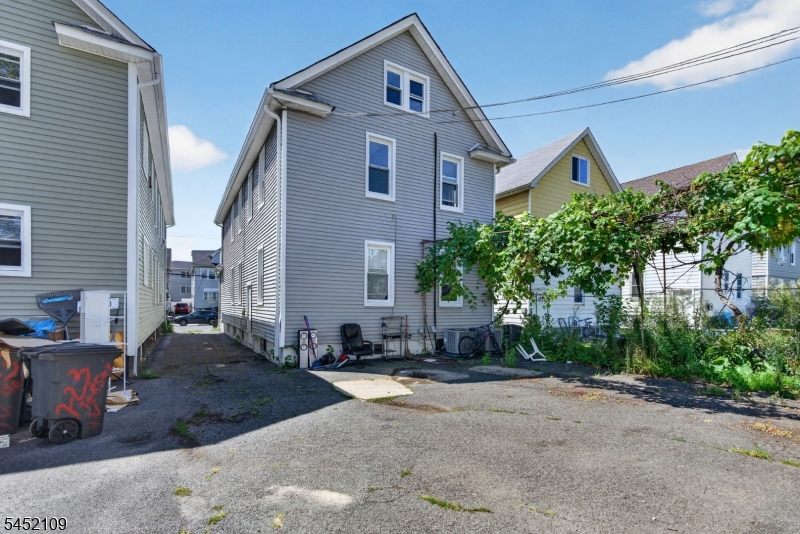 main property photo 37