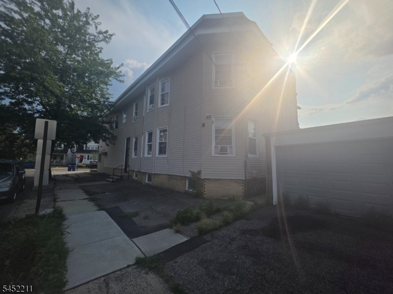 main property photo 11