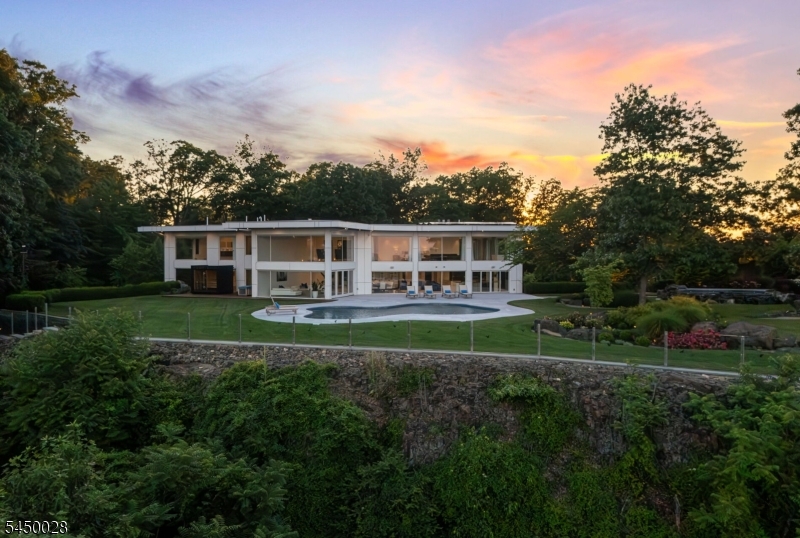 main property photo 48