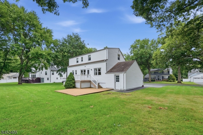 main property photo 33