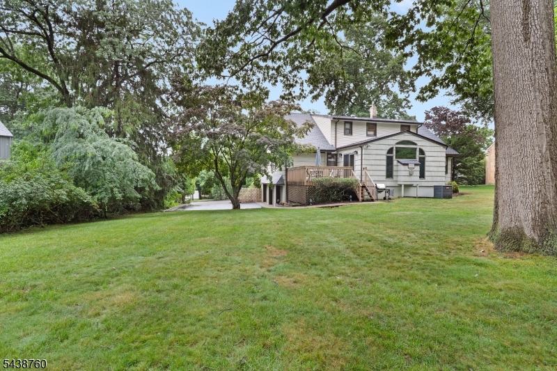 main property photo 33