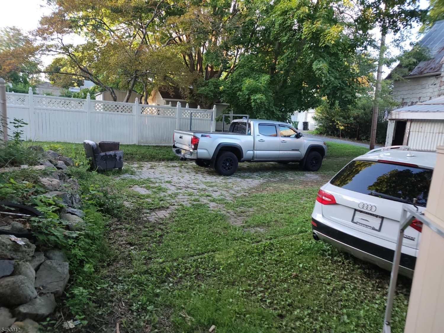 main property photo 34