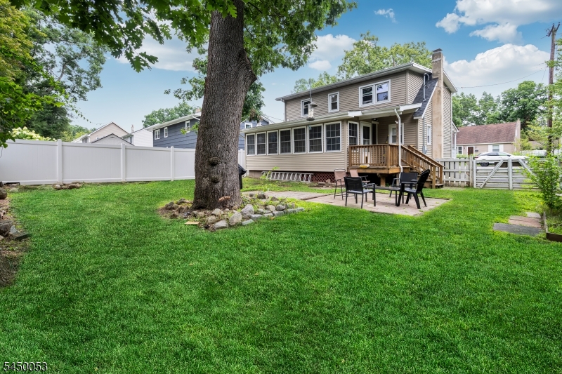 main property photo 26