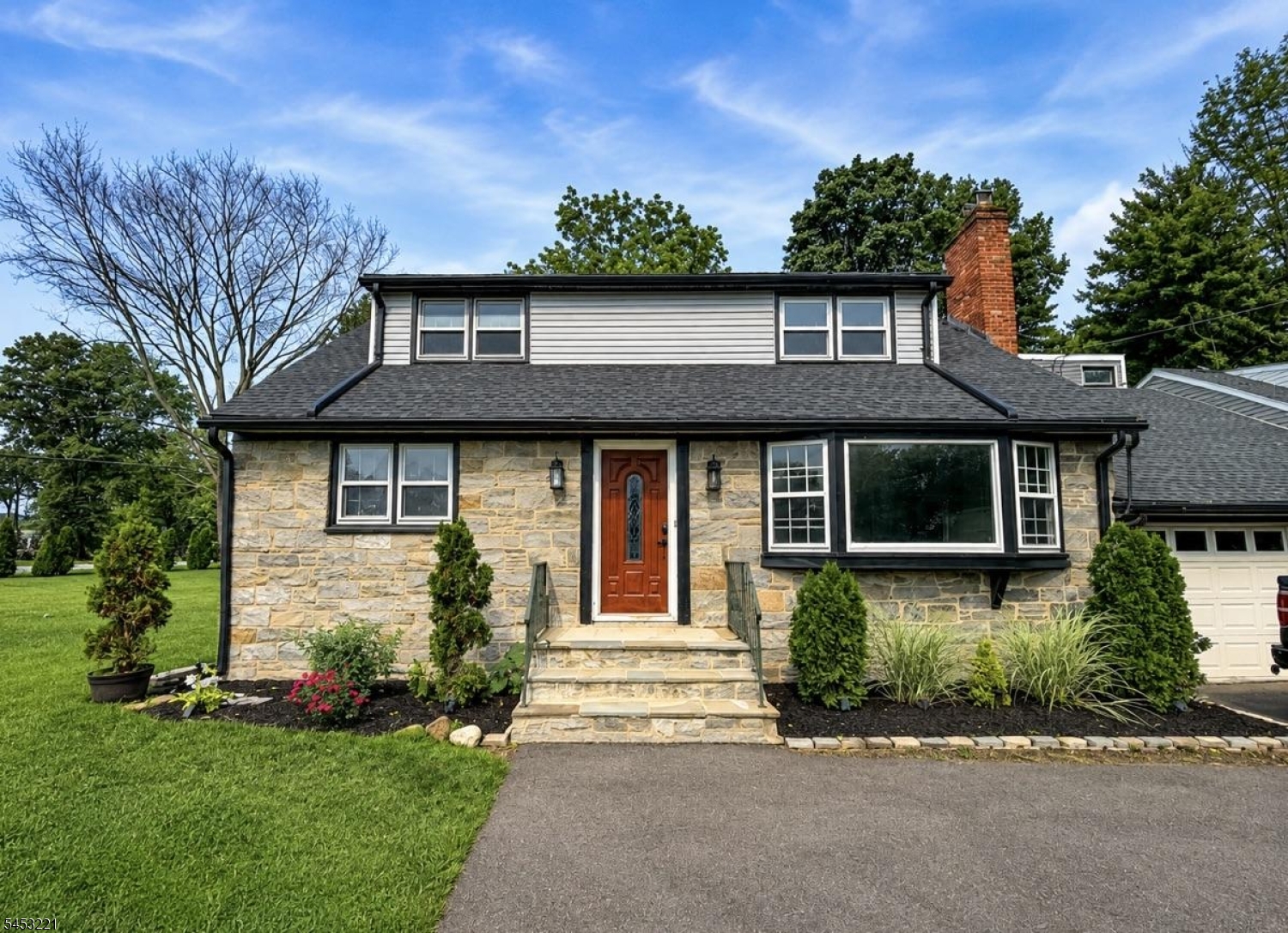 main property photo 20