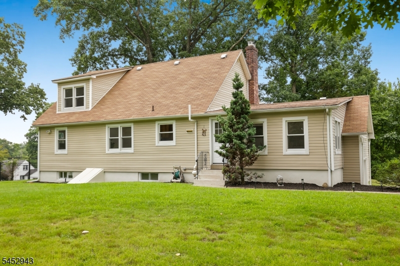main property photo 43