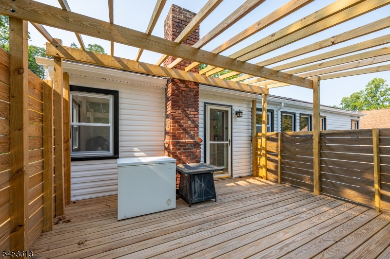 main property photo 23