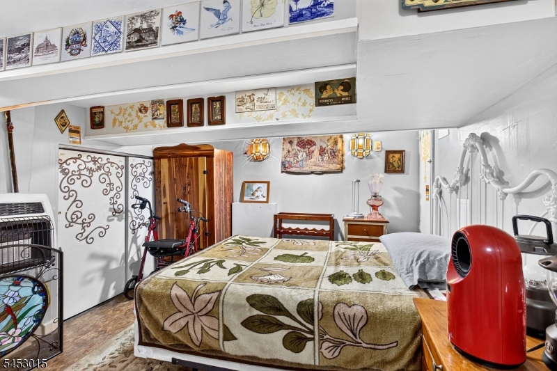 main property photo 33