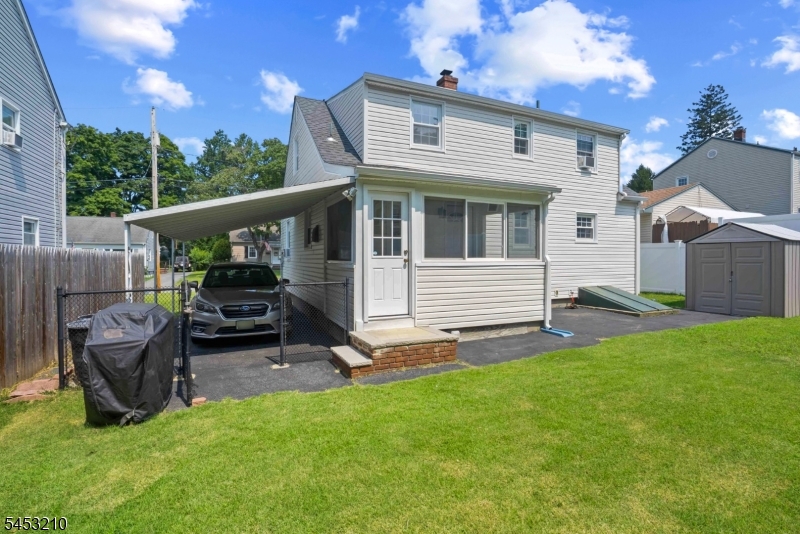 main property photo 36