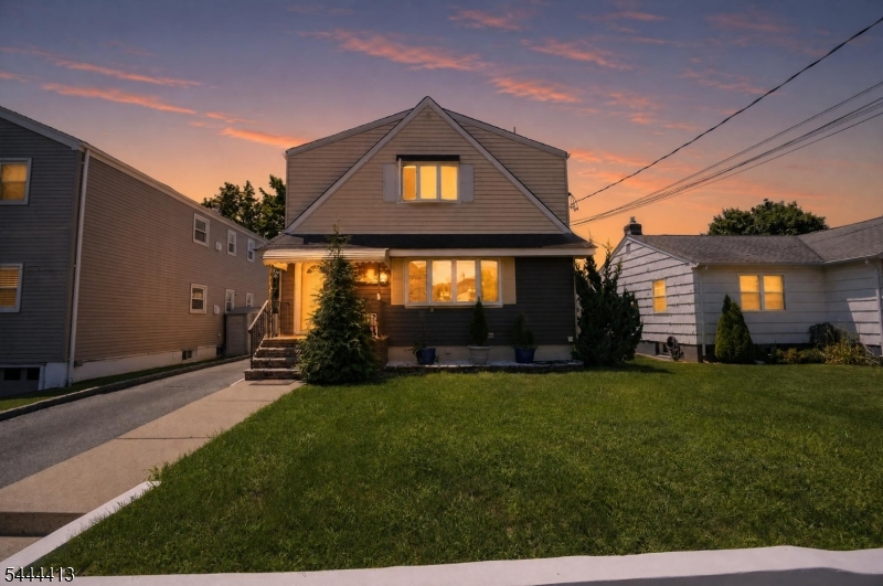 main property photo 9