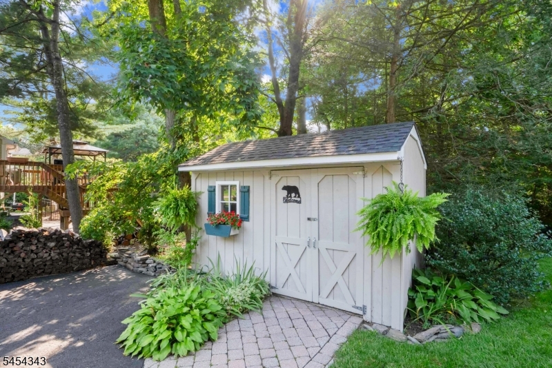 main property photo 43