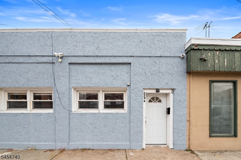 main property photo 26