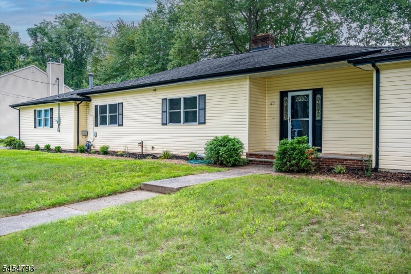 main property photo 5