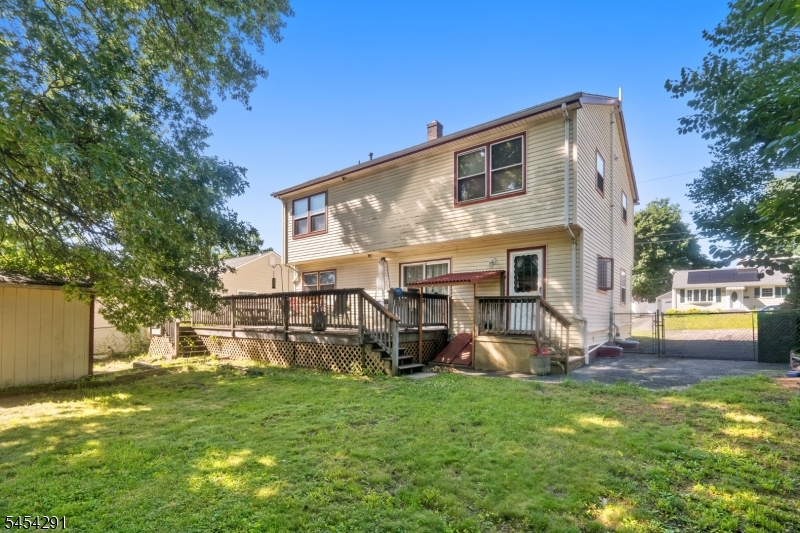 main property photo 4