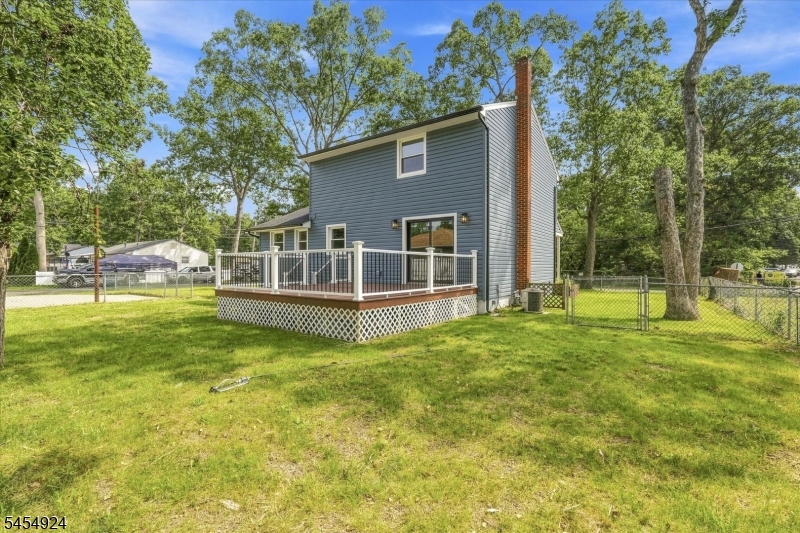 main property photo 7