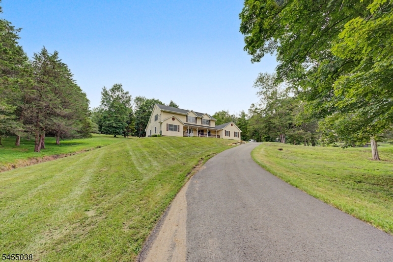 main property photo 4