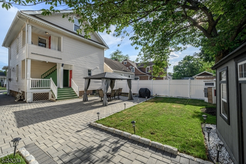 main property photo 37