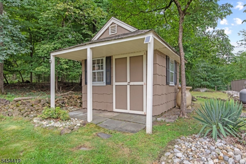 main property photo 46