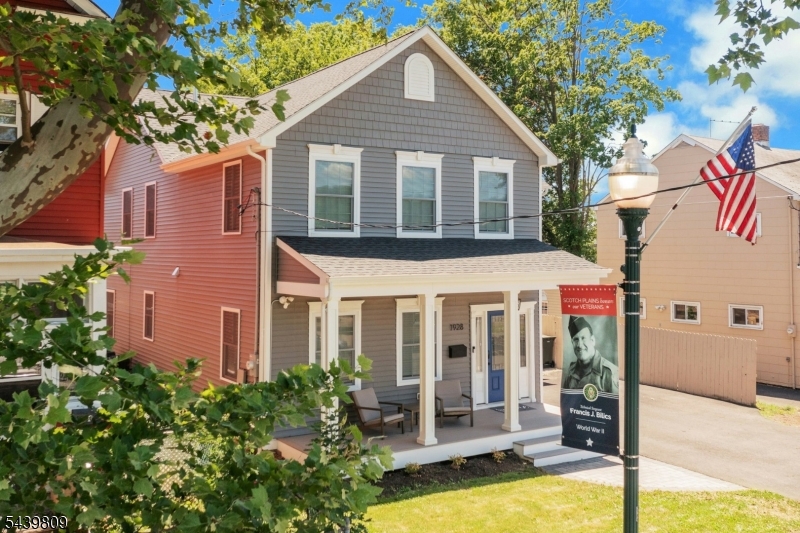 main property photo 37