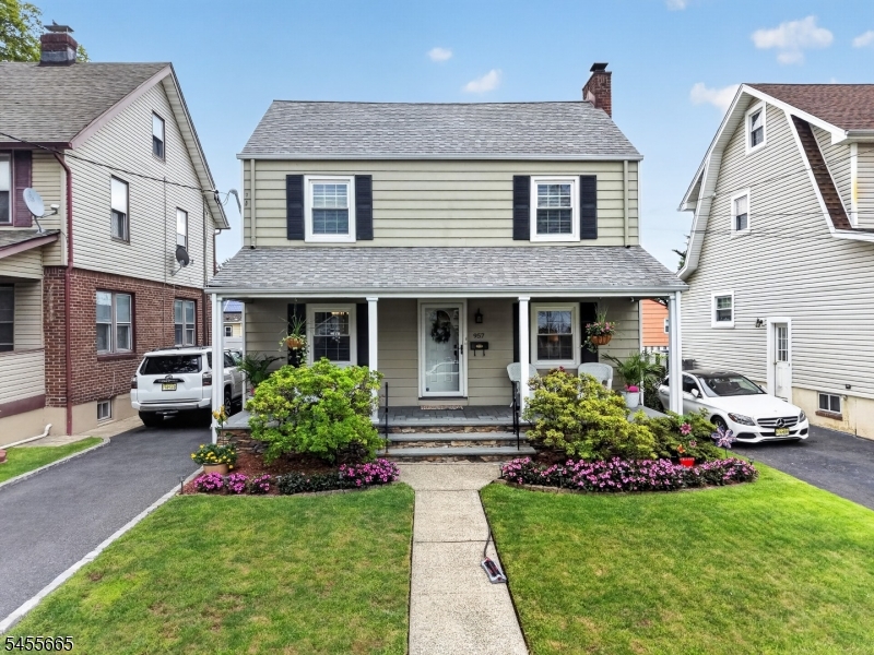 main property photo 37