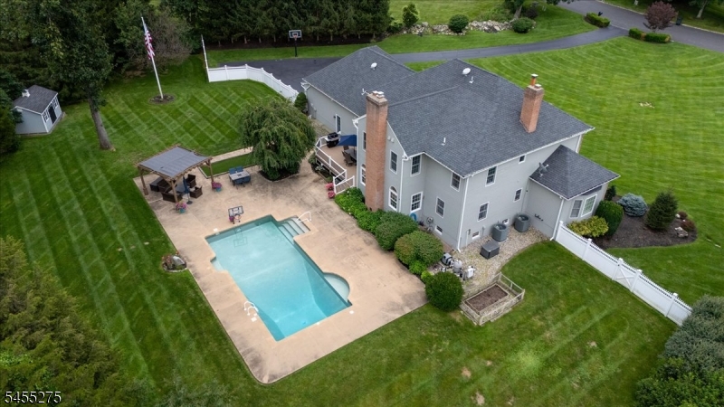 main property photo 46