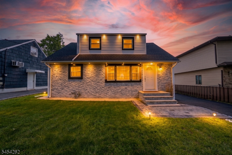 main property photo 30