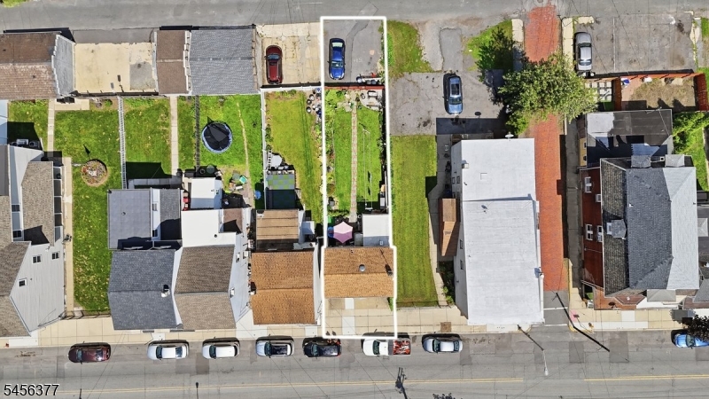 main property photo 26