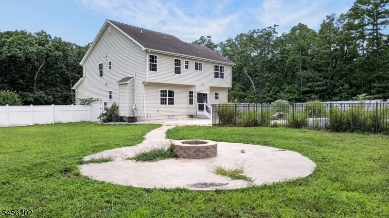 main property photo 43