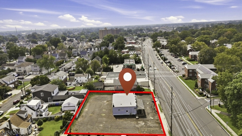 main property photo 9