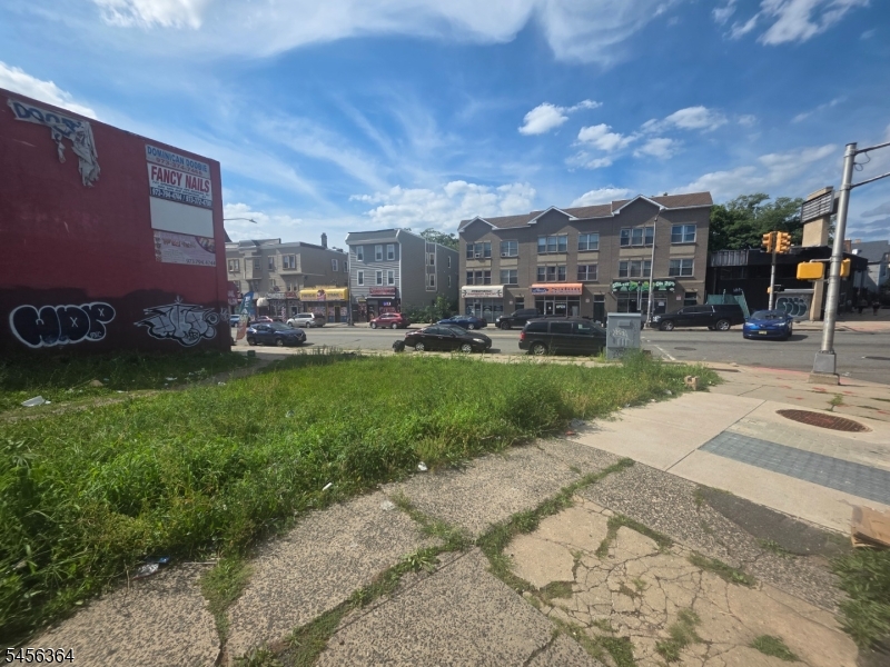 main property photo 21