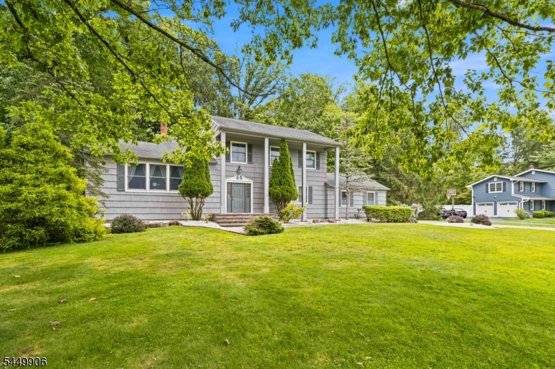 main property photo 25