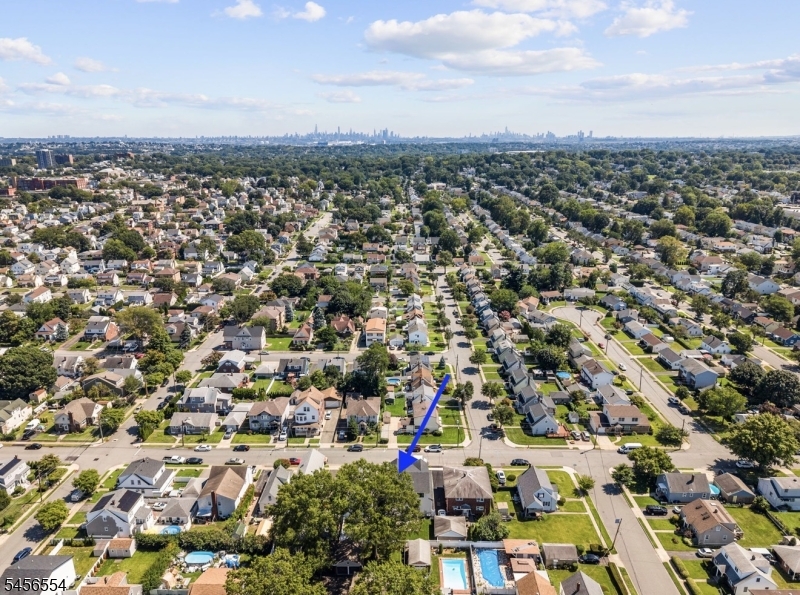 main property photo 44