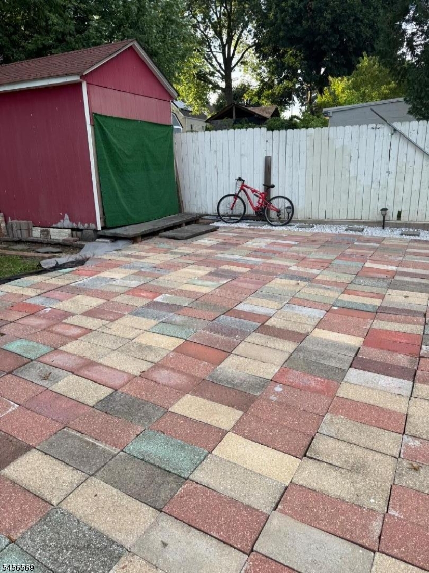 main property photo 15