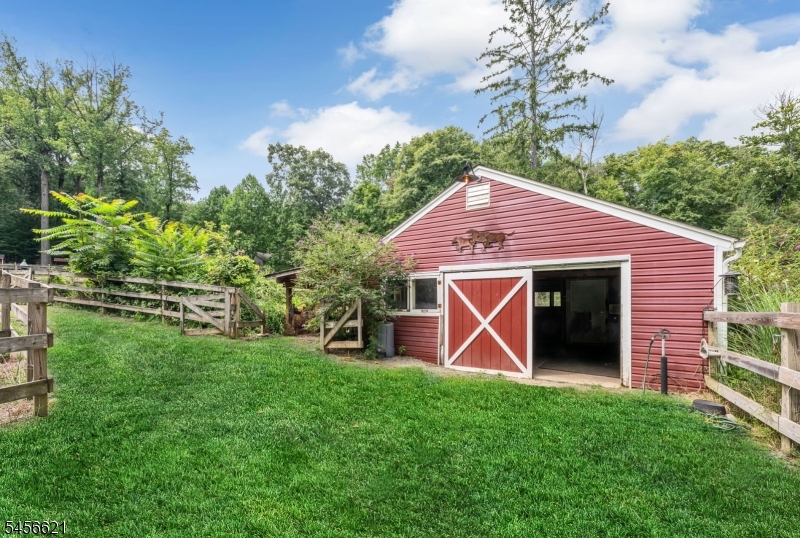 main property photo 46