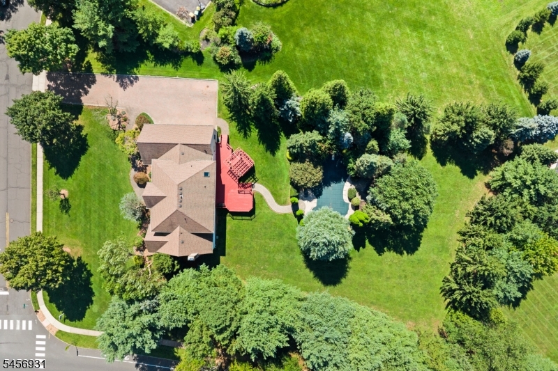 main property photo 45
