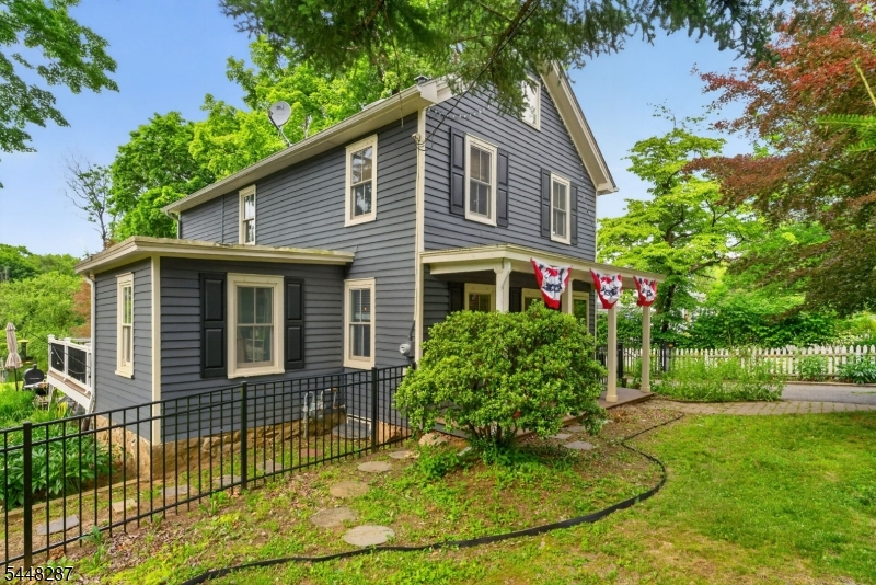 main property photo 22