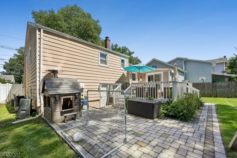 main property photo 31