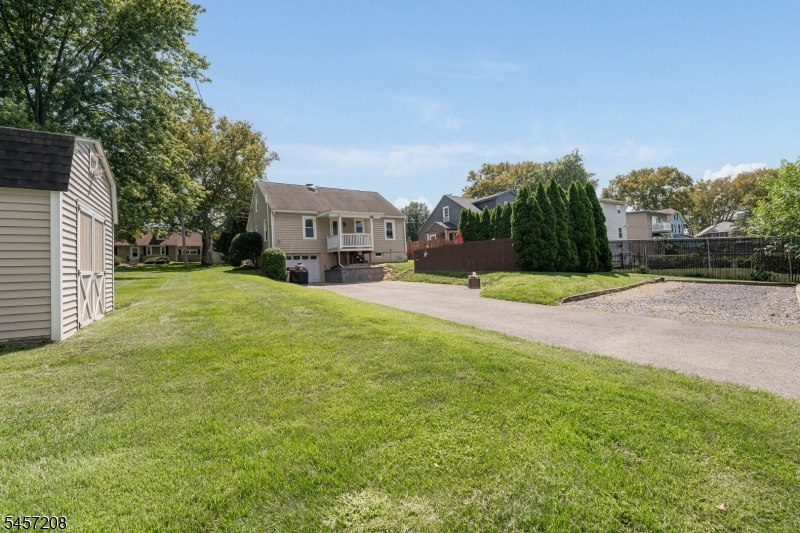 main property photo 24