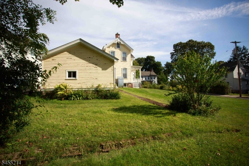 main property photo 39