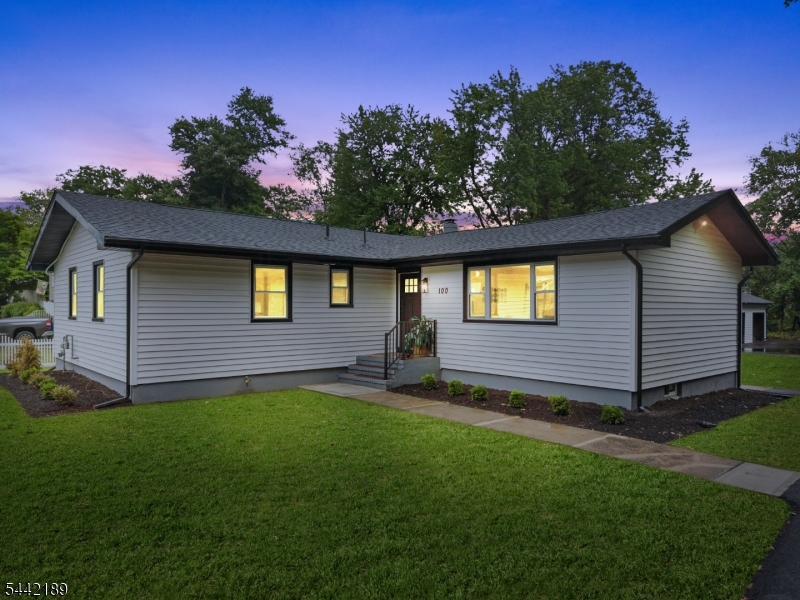 main property photo 24