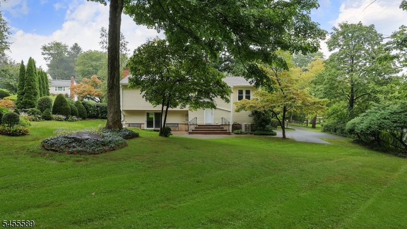 main property photo 31