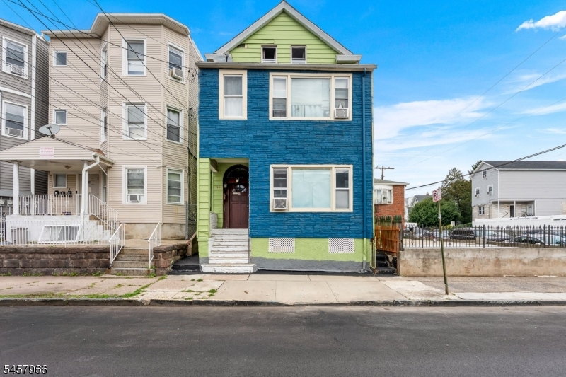main property photo 32