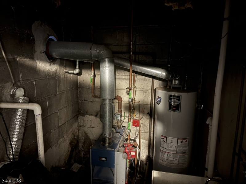 main property photo 10
