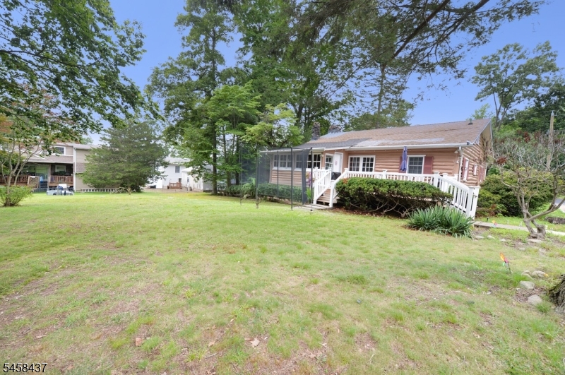 main property photo 8
