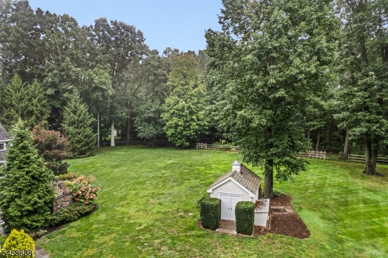 main property photo 40