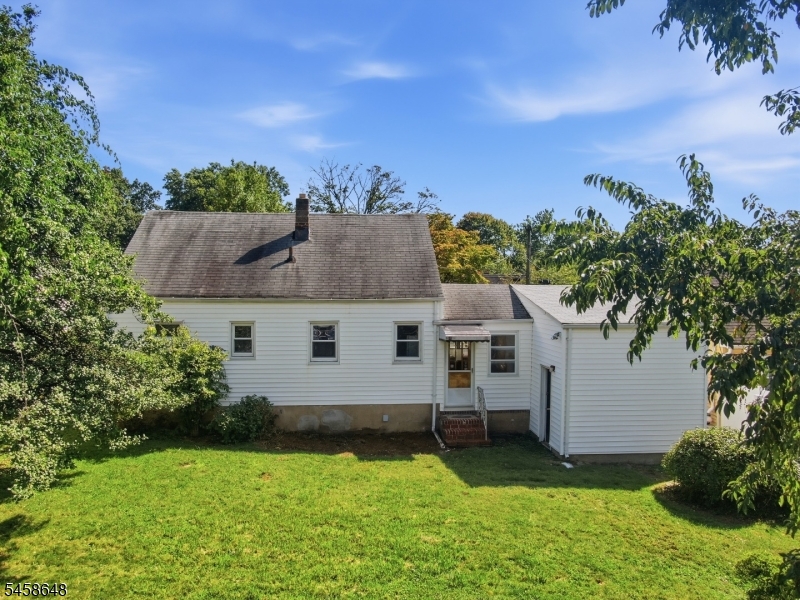 main property photo 23